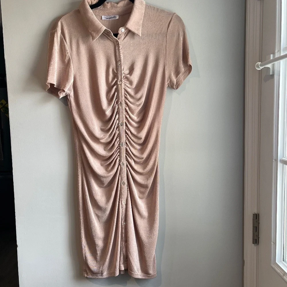 Magnolia Boutique Ruched Bodycon Mini Dress in Sand - Size L - NWOT
